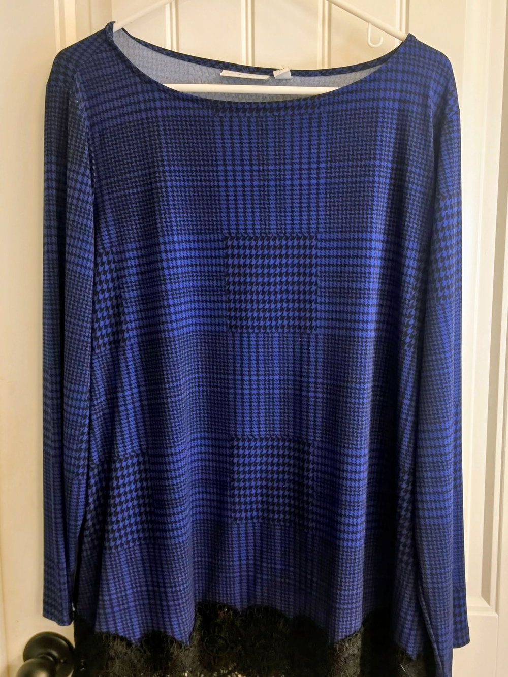Blue and Black Houndstooth Long Sleeve Top